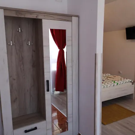 Appartement Mansarda Maradu à Sinaia Extérieur photo
